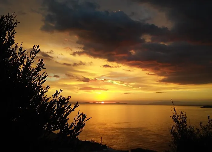 Sarris Planet إرموبولّي