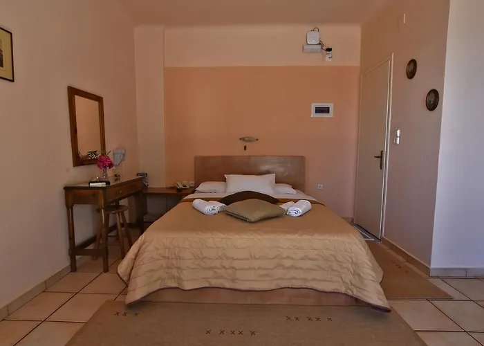 Sarris Planet إرموبولّي