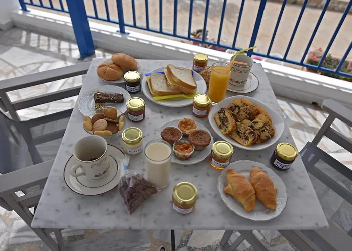 Sarris Planet شقة إرموبولّي