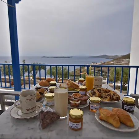 Sarris Planet Ermúpoli