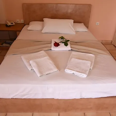 Sarris Planet Apartman