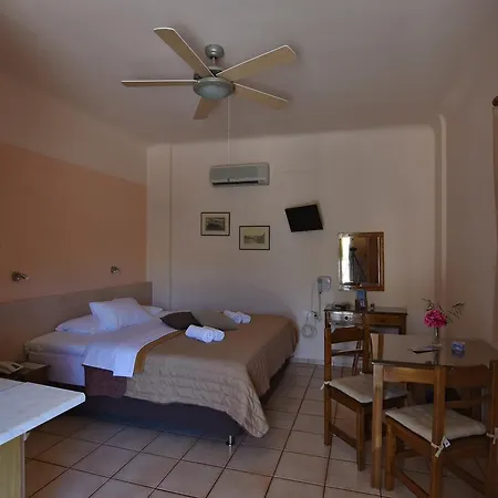 Sarris Planet Appartement Ermoúpoli