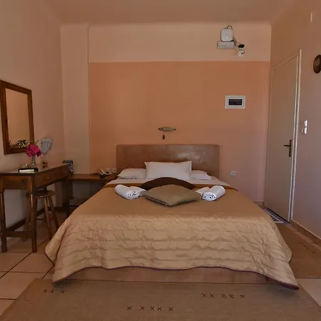 Sarris Planet Ermúpoli