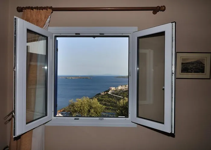 Апартаменты Sarris Planet *